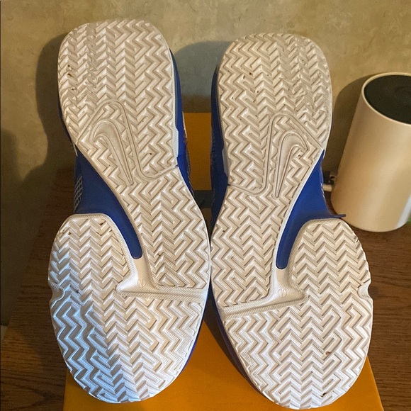 LeBron Witness VII TB
Color: Game Royal/White-Game Royal - Picture 11 of 12